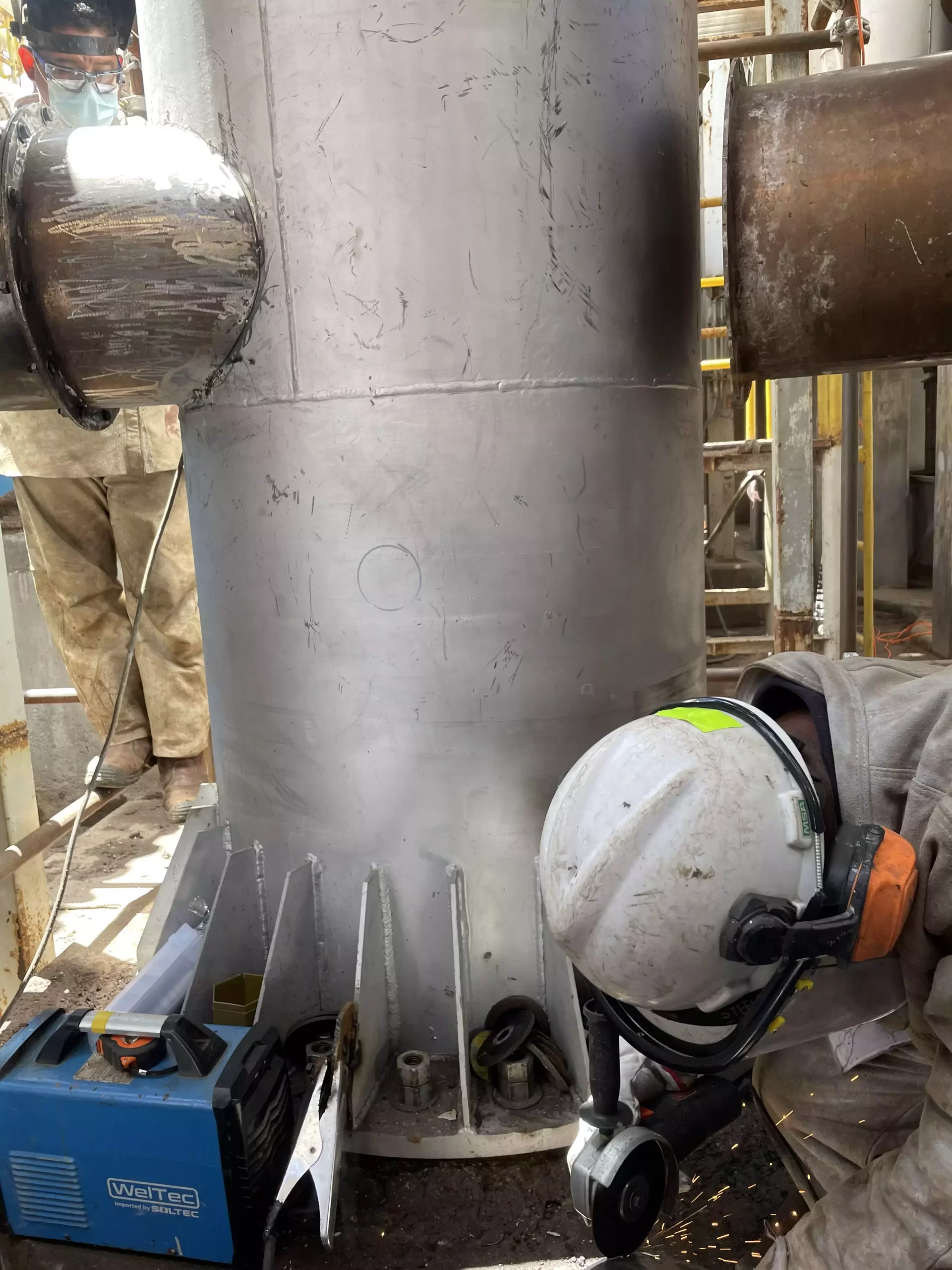 Fabricación y Montaje de Chimenea Planta