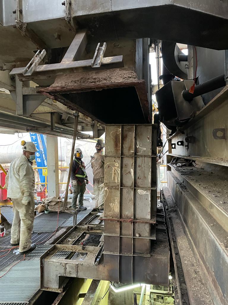 Fabricación y Cambio de Chute de Planta Termica Masisa