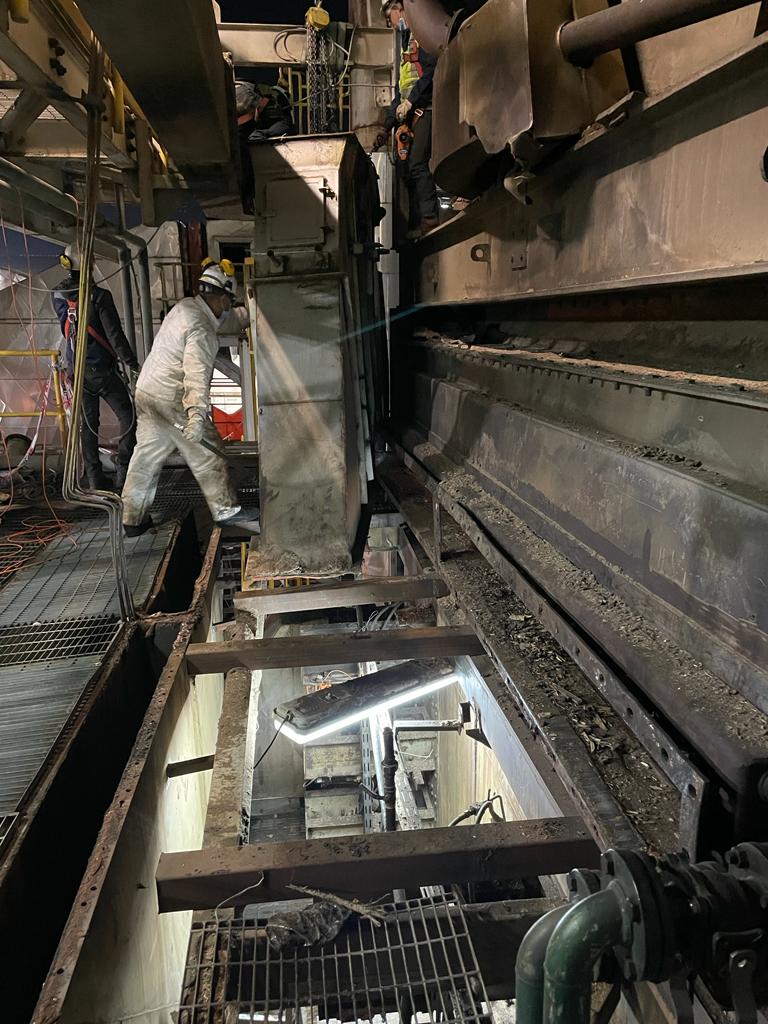 Fabricación y Cambio de Chute de Planta Termica Masisa