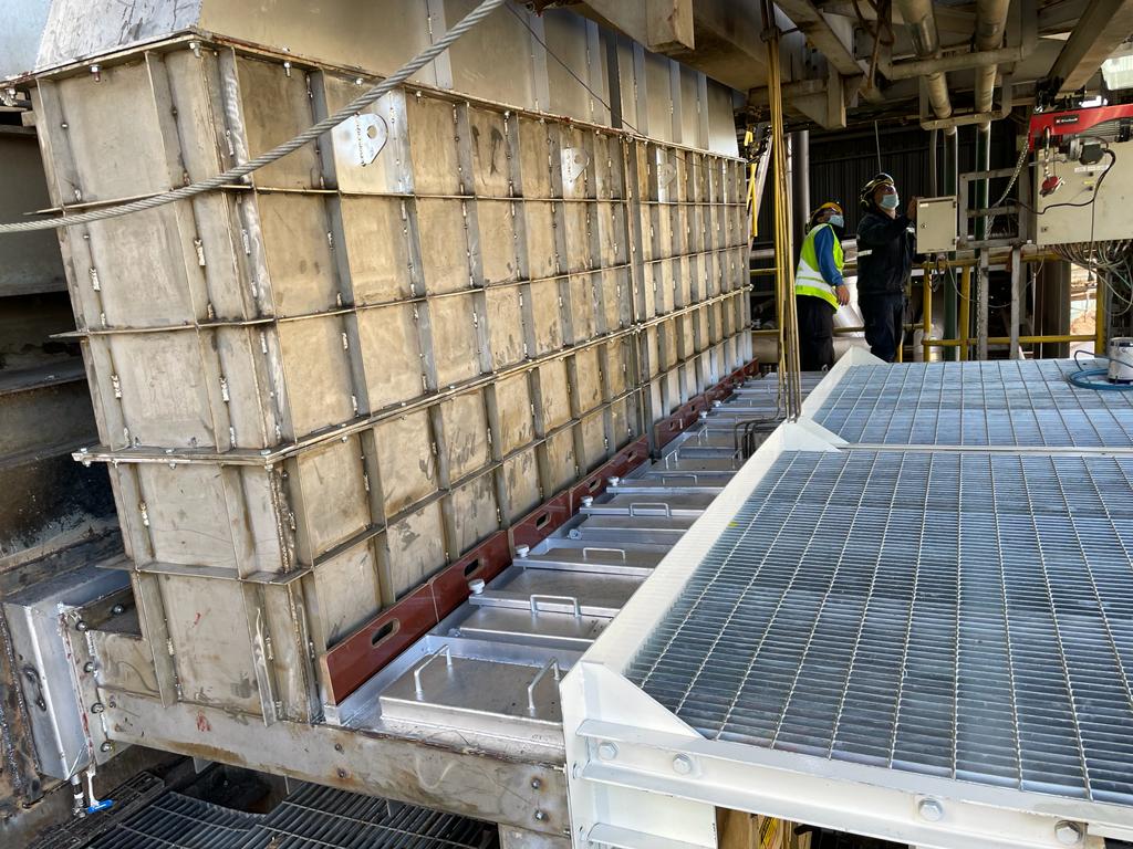 Fabricación y Cambio de Chute de Planta Termica Masisa