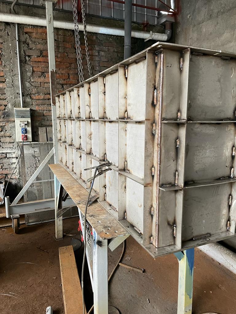 Fabricación y Cambio de Chute de Planta Termica Masisa