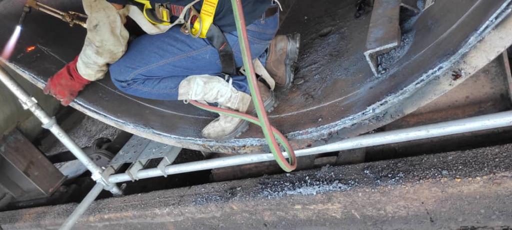 Reconstruccion de compuertas de enclaves Apc Palmonagas