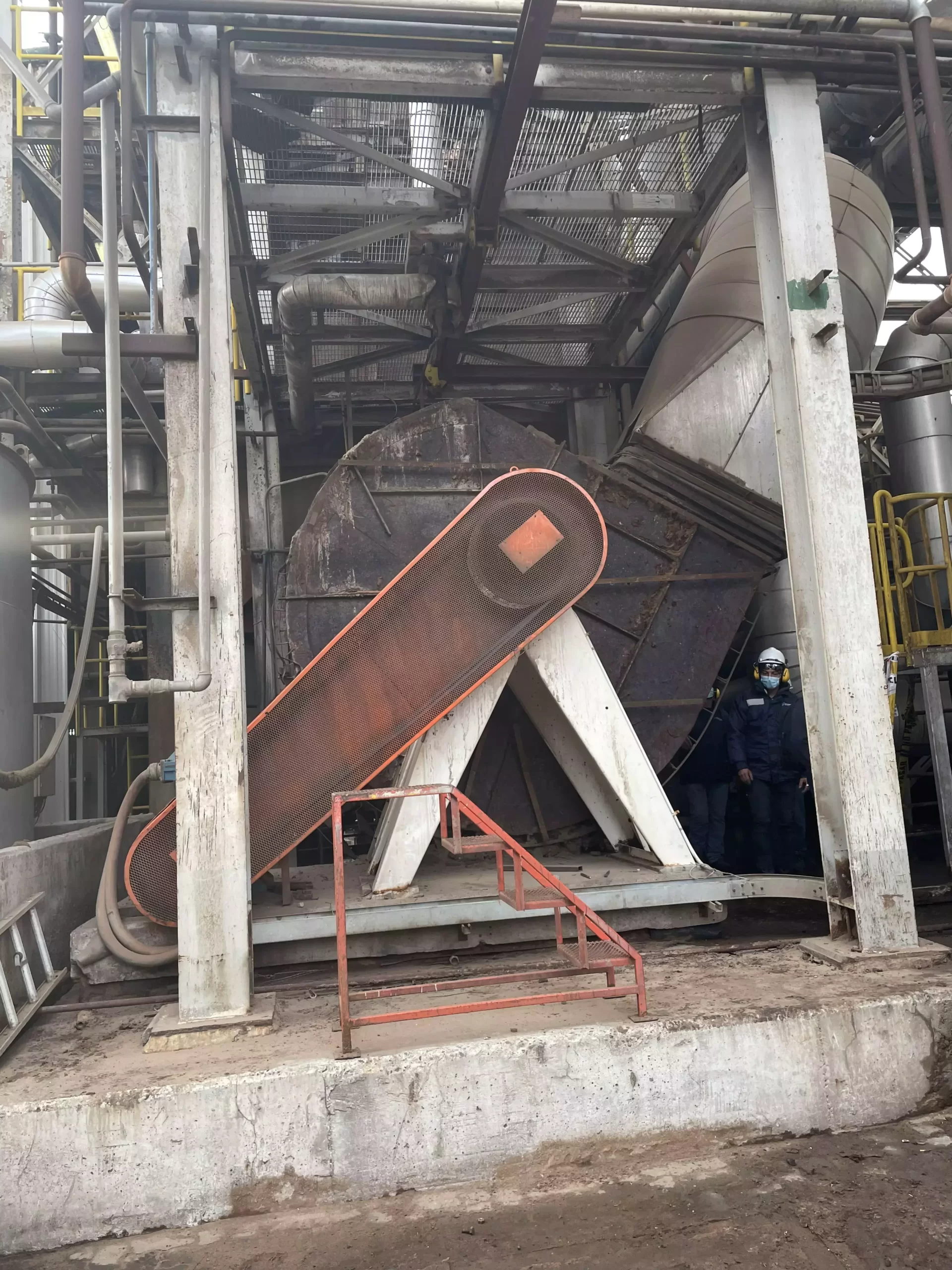 Fabricación y Cambio de Ventiladores Z41 y Z26 de proceso Planta Mapal Masisa