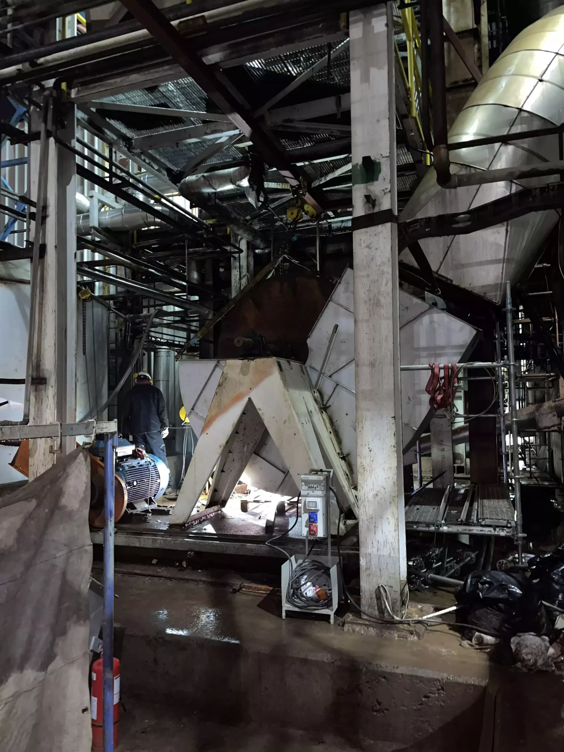 Fabricación y Cambio de Ventiladores Z41 y Z26 de proceso Planta Mapal Masisa