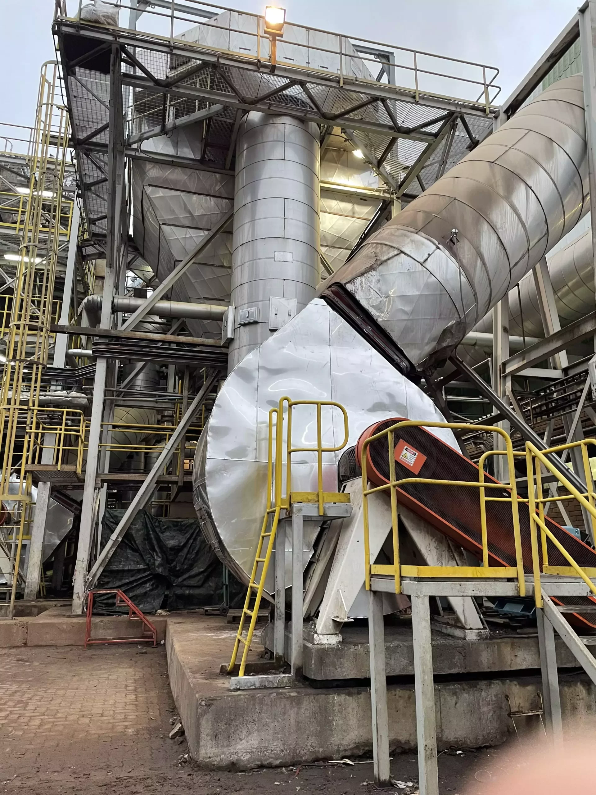 Fabricación y Cambio de Ventiladores Z41 y Z26 de proceso Planta Mapal Masisa